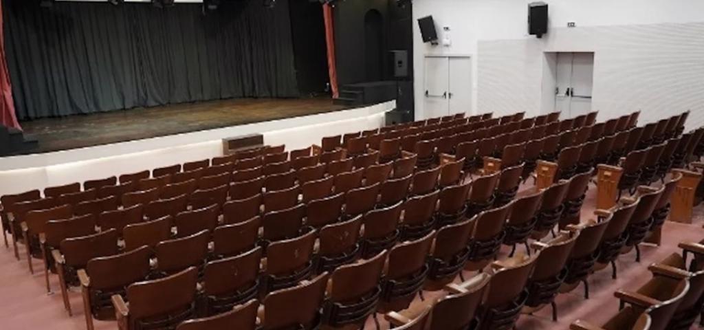 Νέο δημοτικό θέατρο απέκτησε η Αργυρούπολη Νέο δημοτικό θέατρο απέκτησε η Αργυρούπολη